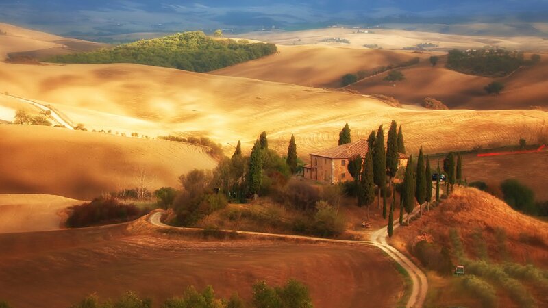 Farmhouse in Tuscany — Golden