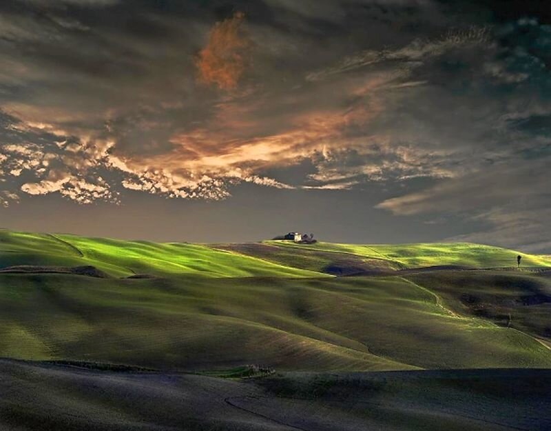 Farmhouse on Hillside — Green, Dramatic