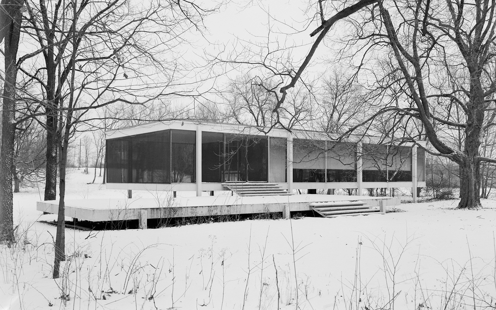 Farnsworth House in winter