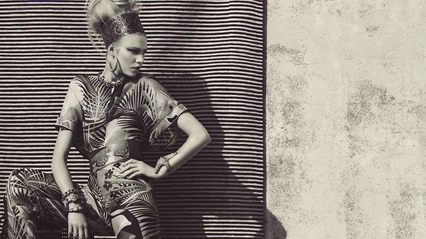 Fashion model in patterned outfit
