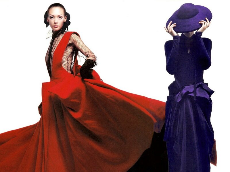 Fashion models in red and purple
