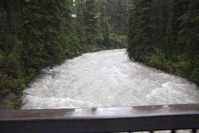 Fast-flowing River — Green, Rushing