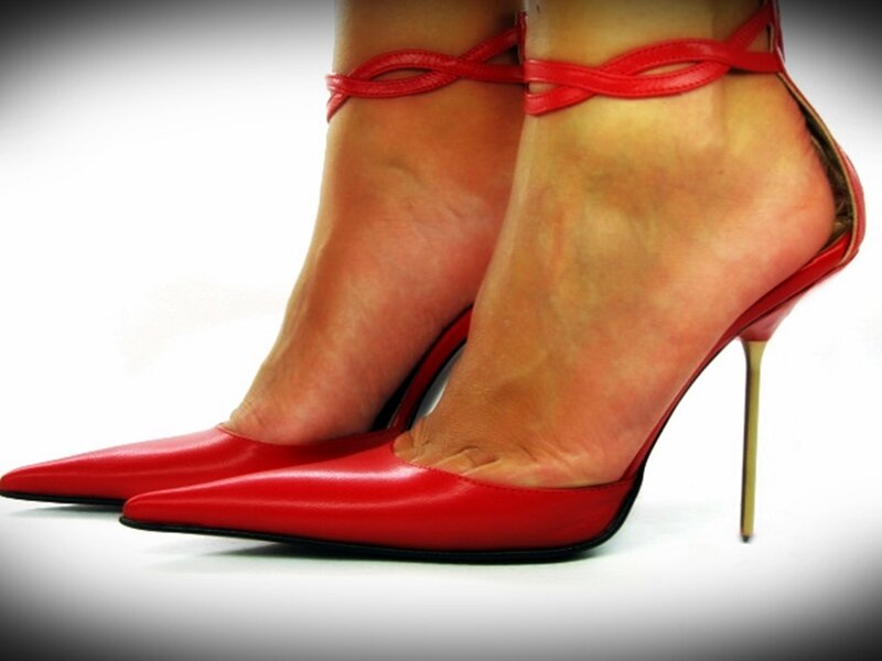 Feet in Red High Heels — Dramatic