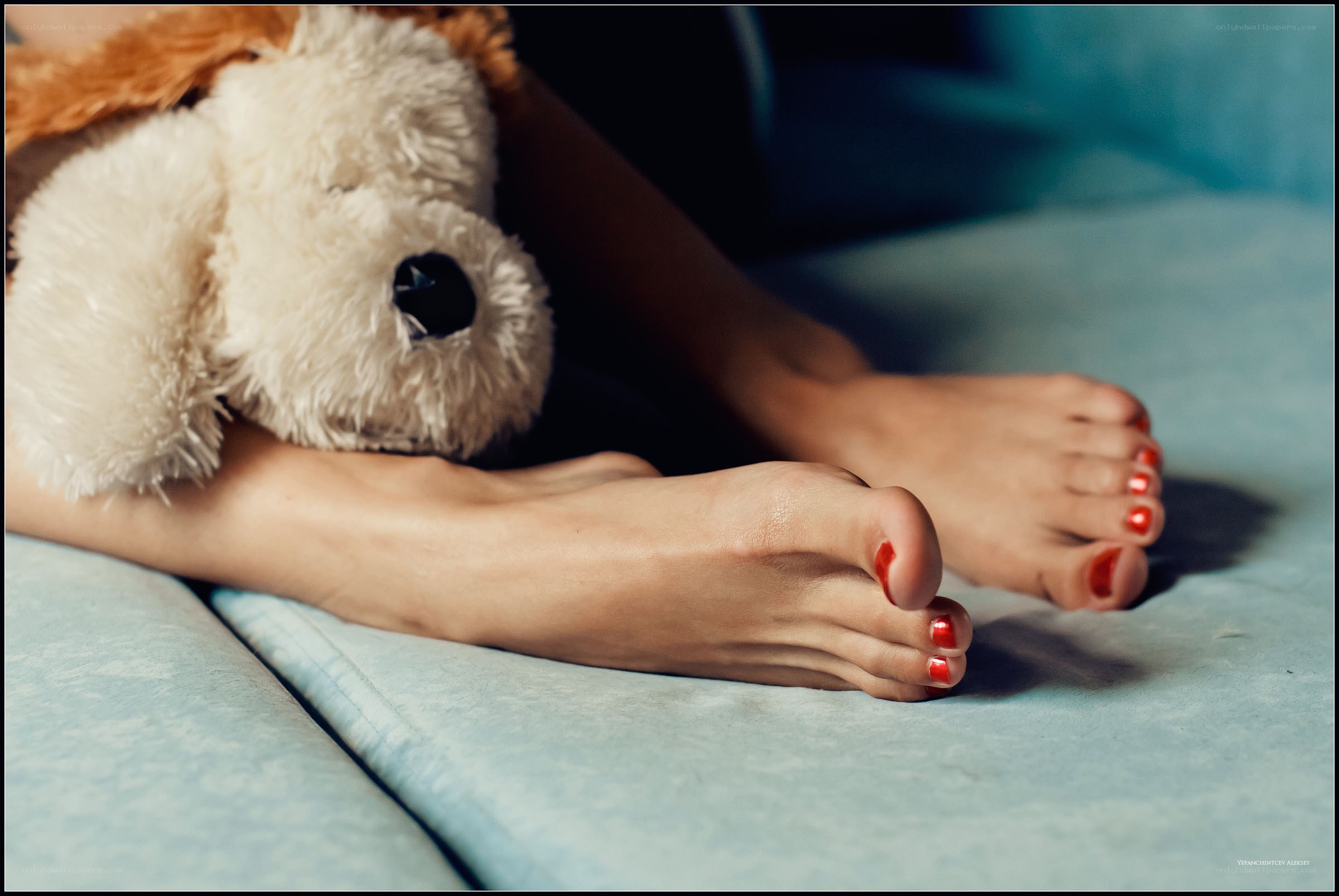 feet with red toenails