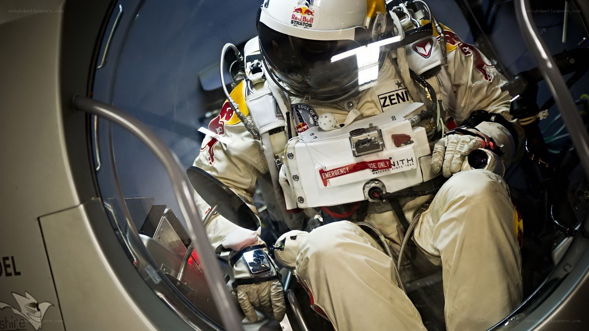 Felix Baumgartner in space suit