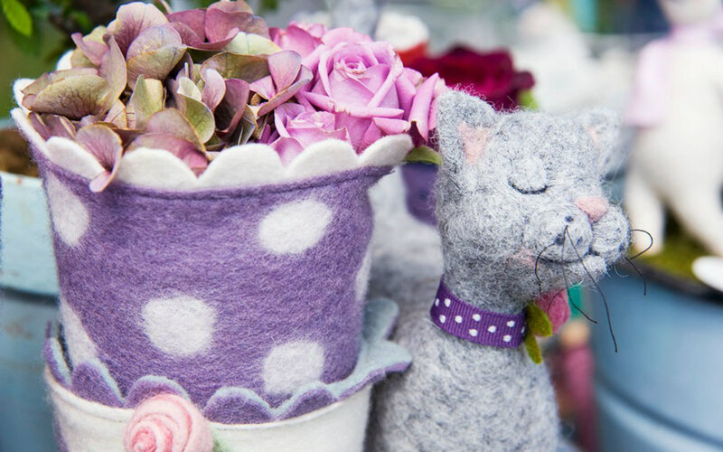 Felt Cat with Flowers