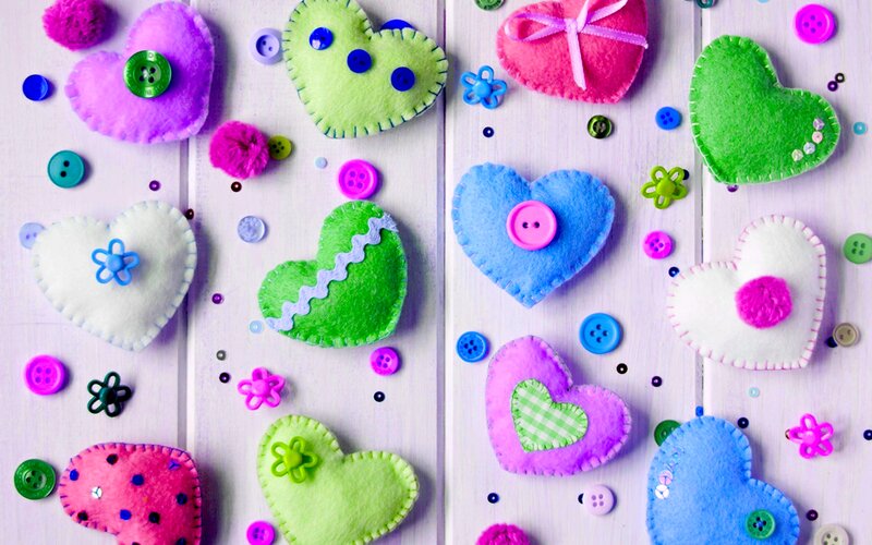 Felt Hearts and Buttons — Green