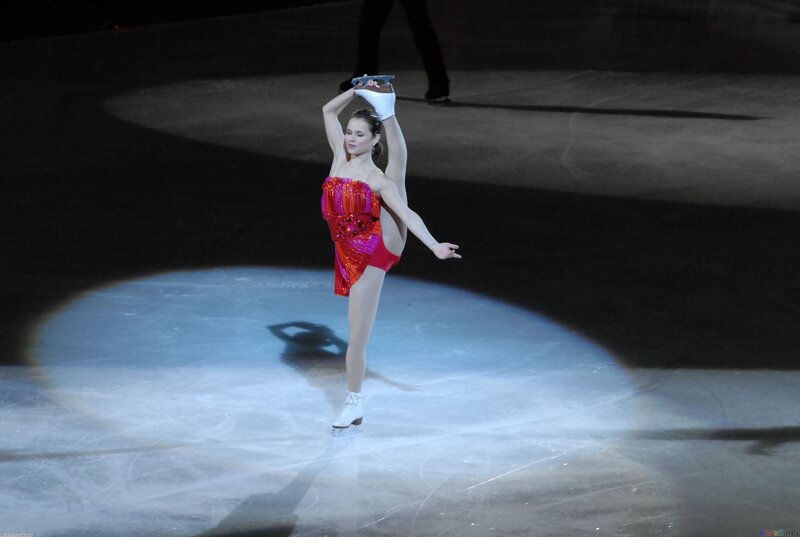 Female Figure Skater — Red, Dramatic