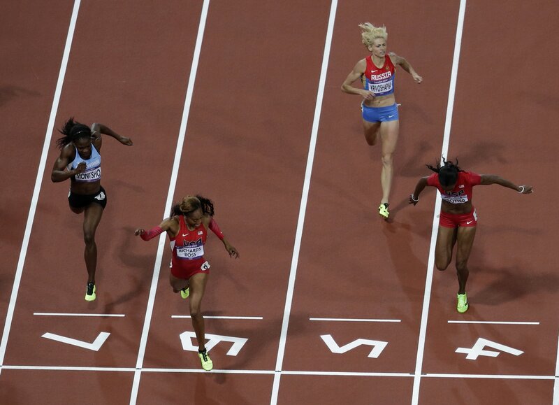 Female Sprinters on Track