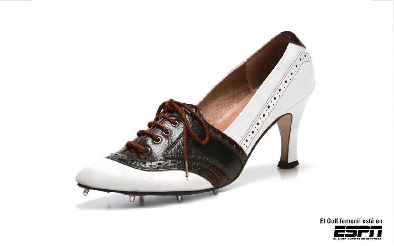 feminine golf shoe