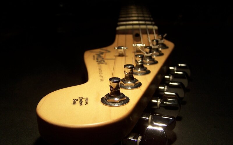 Fender Stratocaster Headstock — Brown