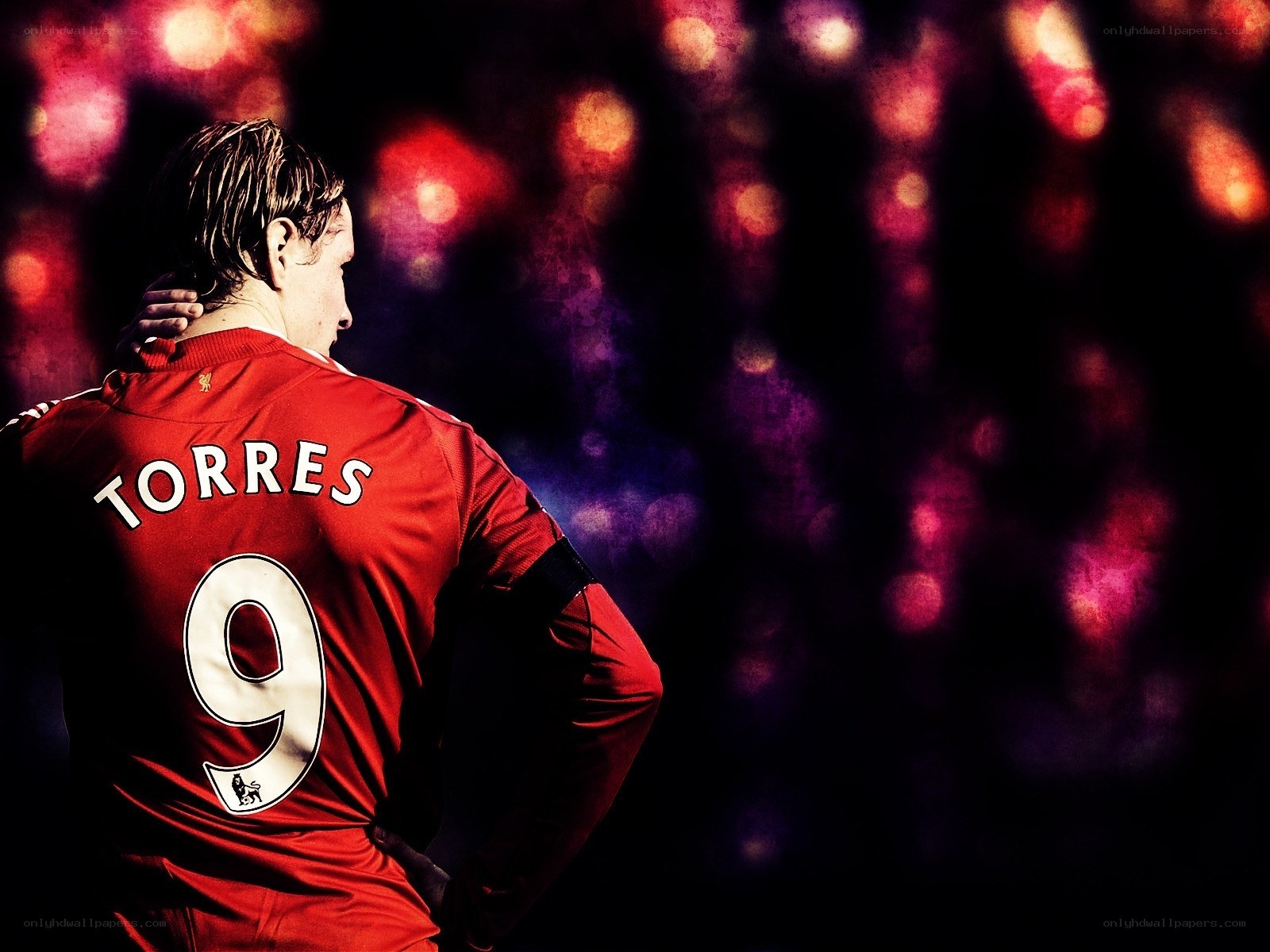 Fernando Torres in red jersey