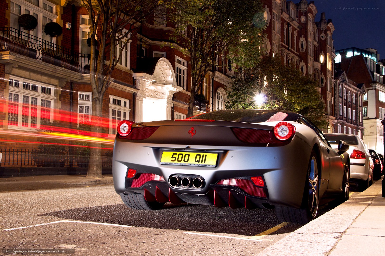 Ferrari 458 Italia at night