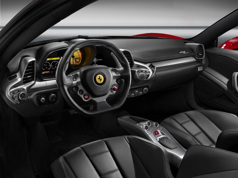 Ferrari 458 Italia interior