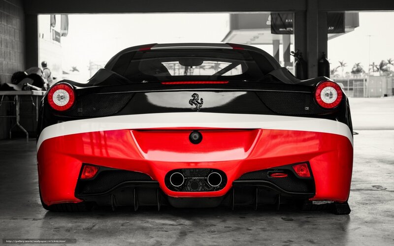 Ferrari 458 Italia rear view