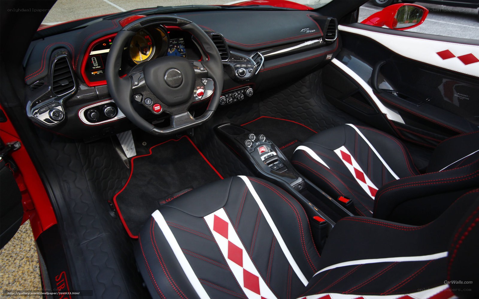 Ferrari 458 Spider interior