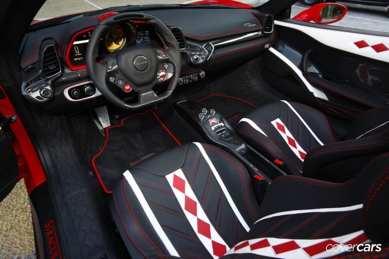 Ferrari 458 Spider interior