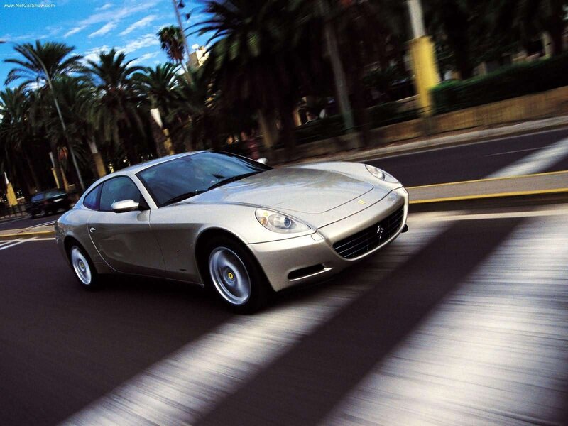 Ferrari 612 Scaglietti in motion