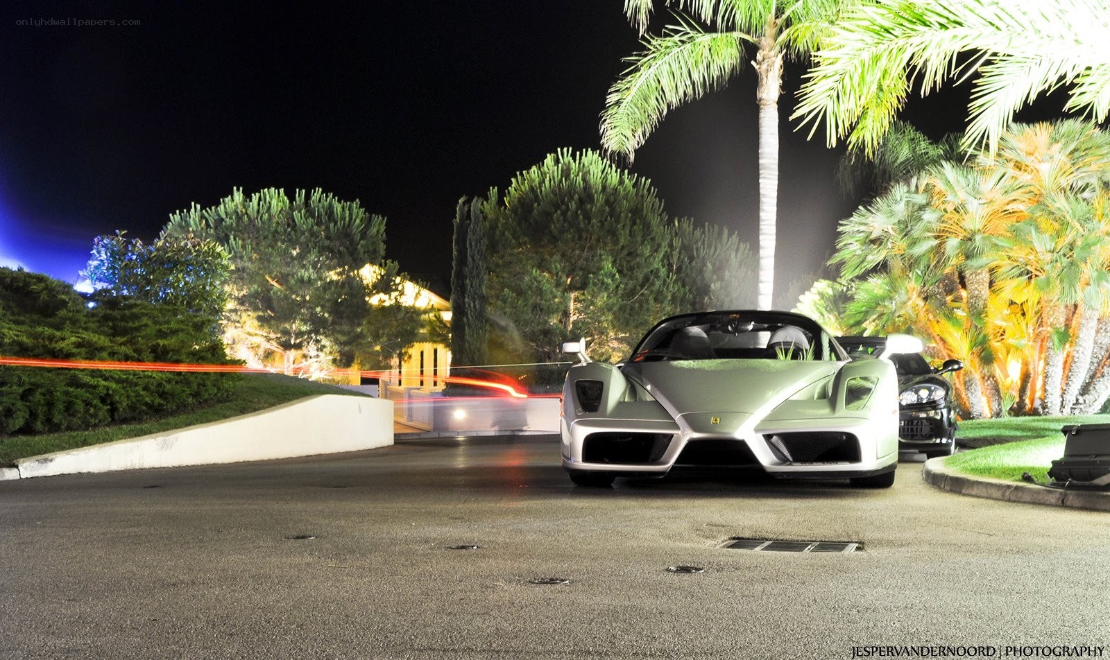 Ferrari Enzo at night