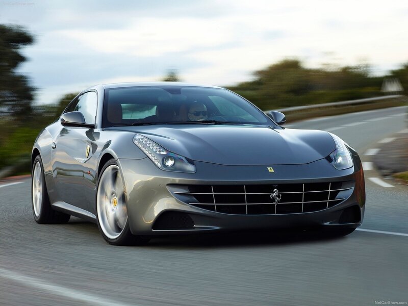 Ferrari FF in motion