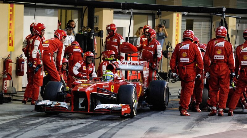 Ferrari Pit Crew — Red
