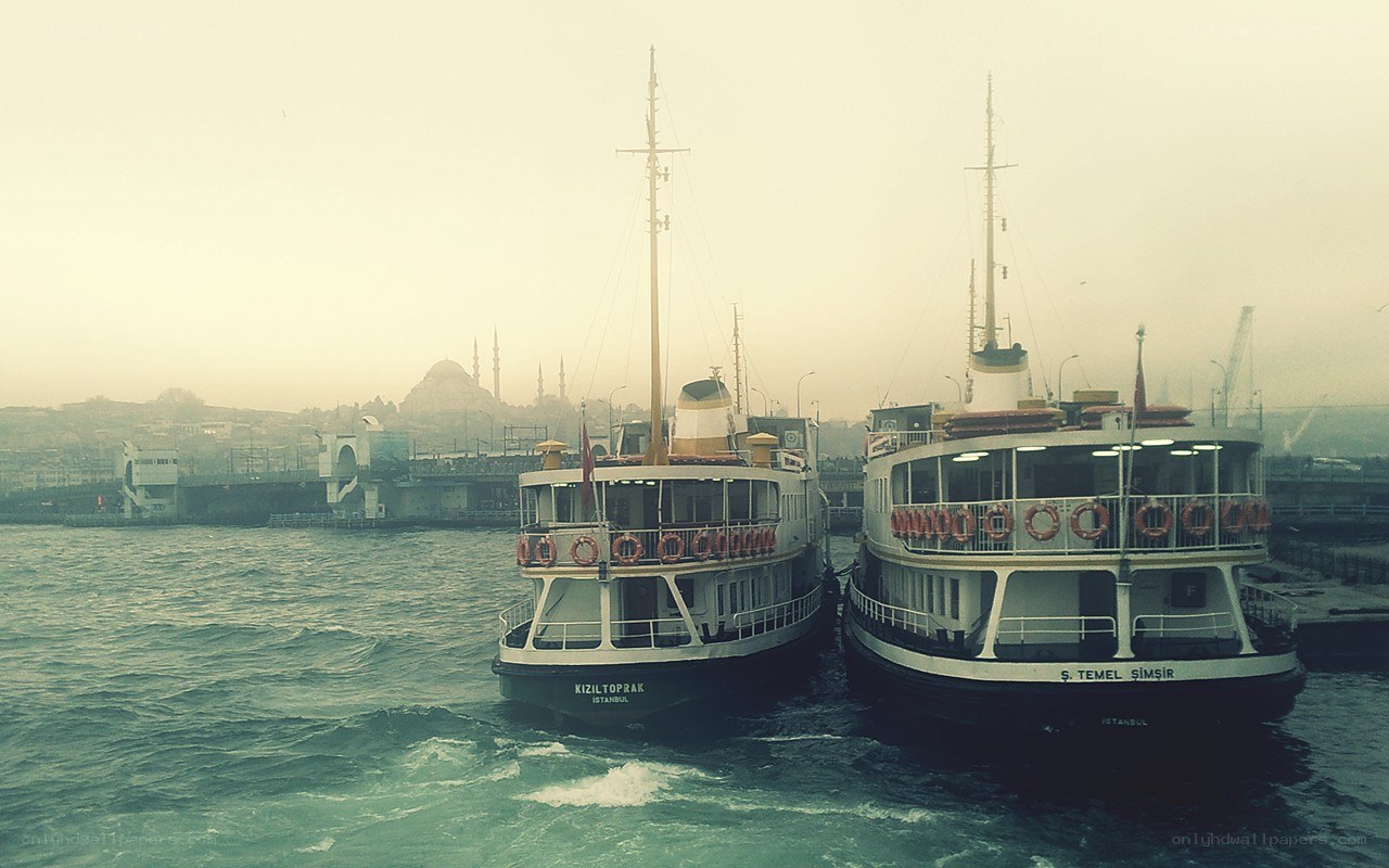 Ferries in Istanbul harbor
