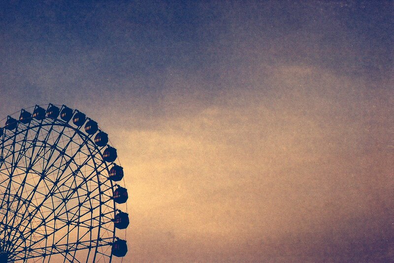 Ferris Wheel Silhouette — Blue