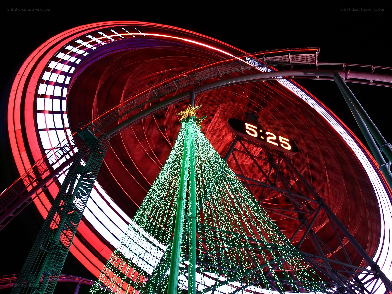 Ferris wheel with Christmas tree