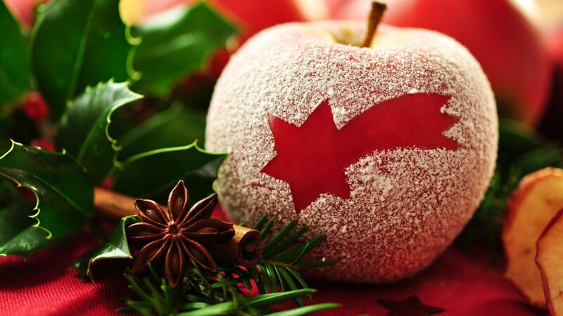 Festive apple with star design