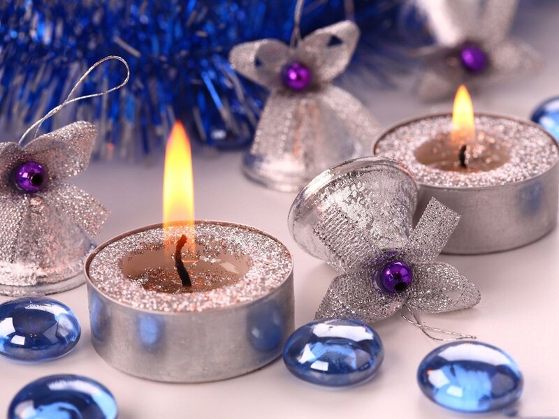festive candle decorations