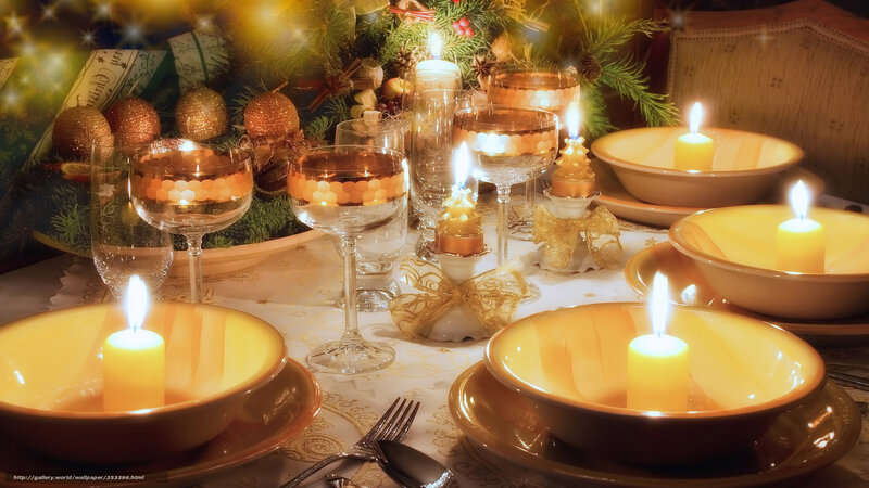 Festive Dinner Table — Gold, Warm