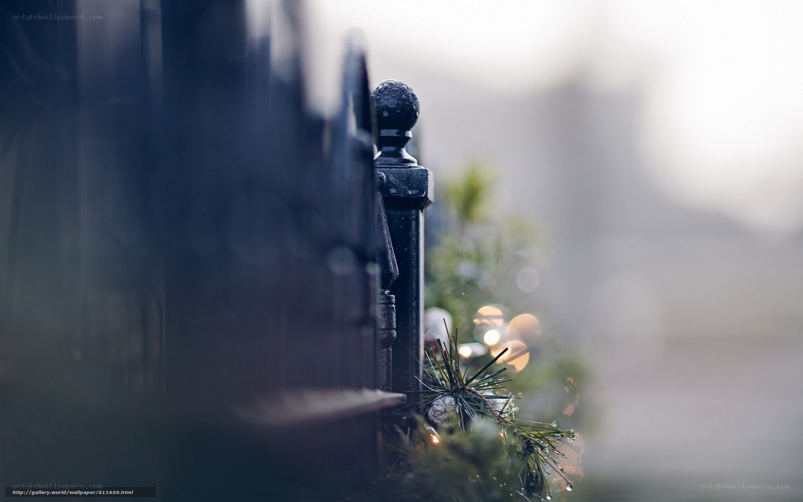 Festive fence post with lights
