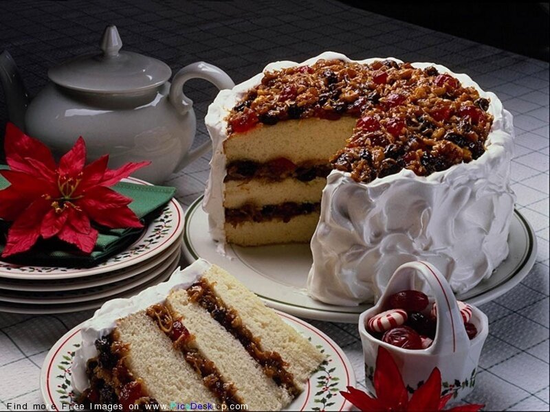 Festive fruit cake with tea
