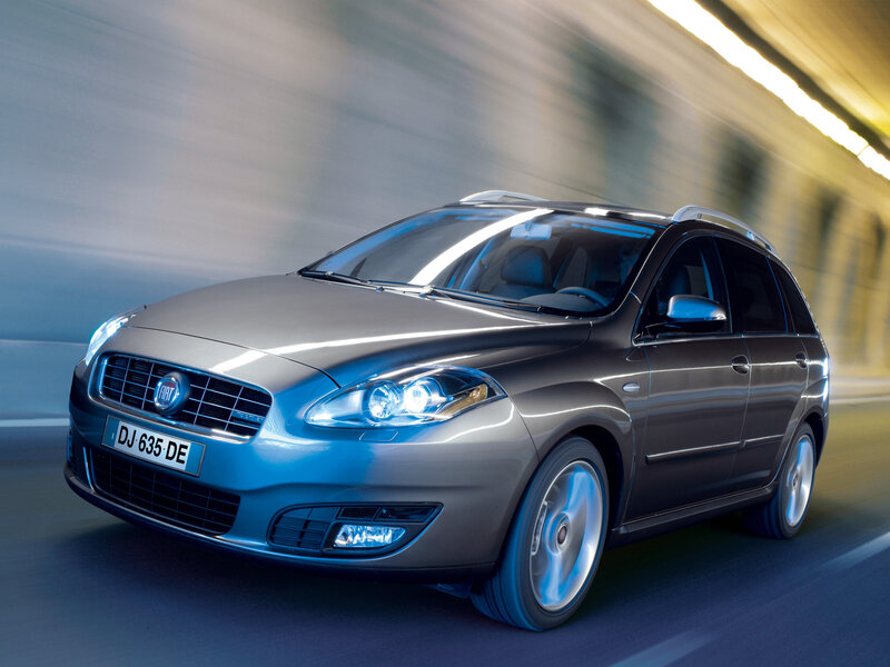Fiat Croma in motion