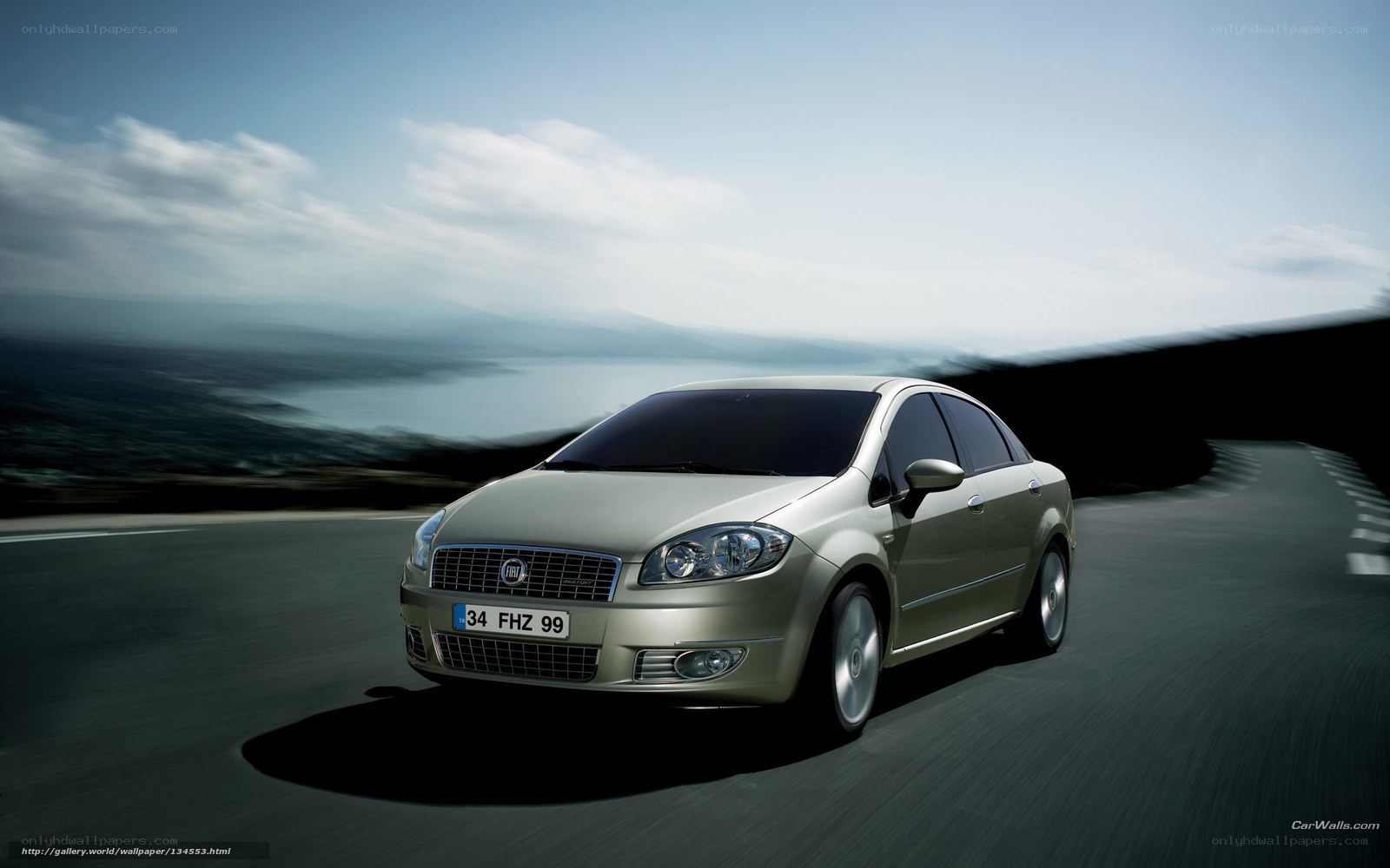 Fiat Croma on a winding road