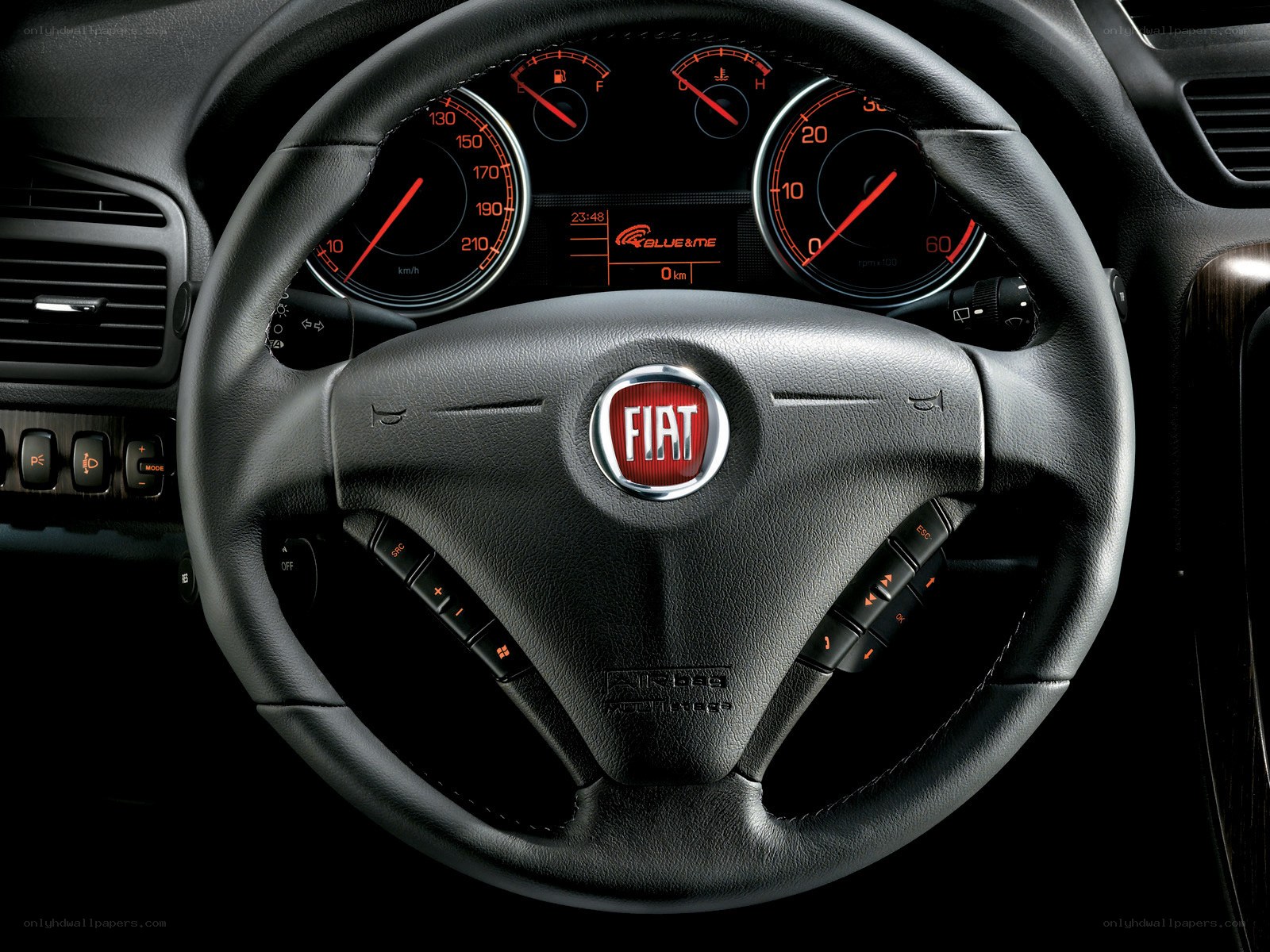 Fiat steering wheel and dashboard