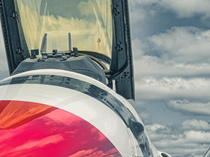 Fighter Jet Cockpit — Red