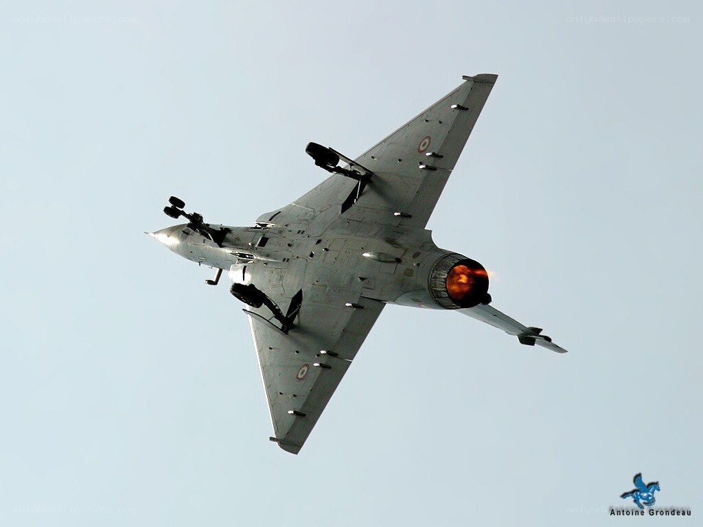 fighter jet in flight
