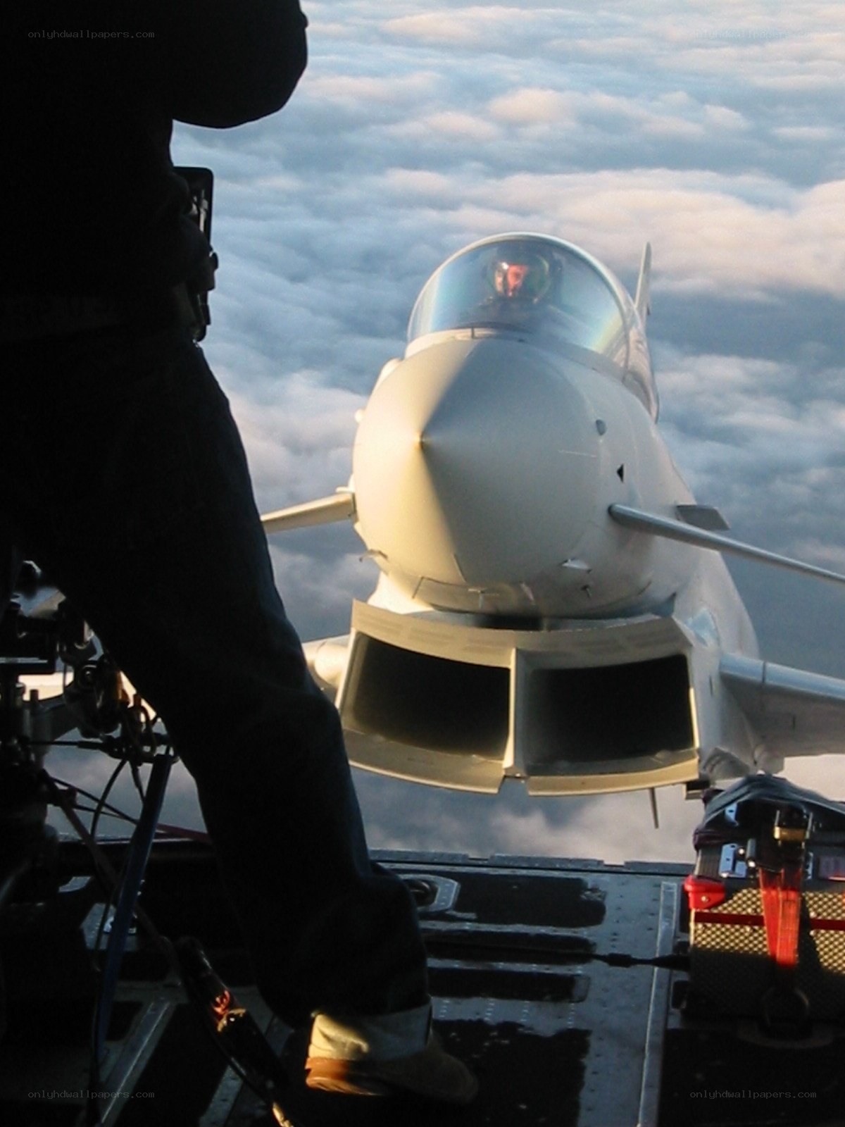Fighter jet in flight