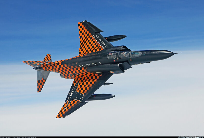 Fighter Jet in Flight — Black, Dynamic