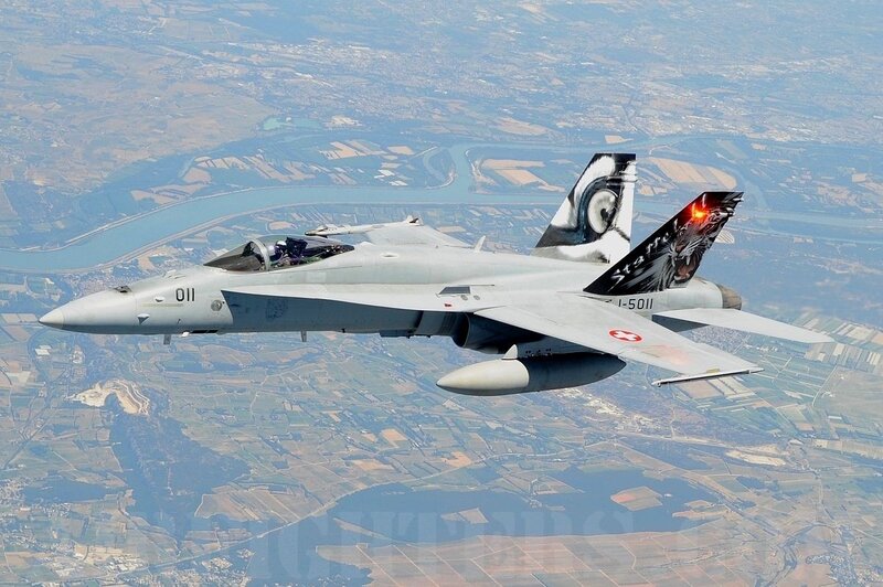 Fighter Jet in Flight — Gray, Aerial, Afternoon, Photograph