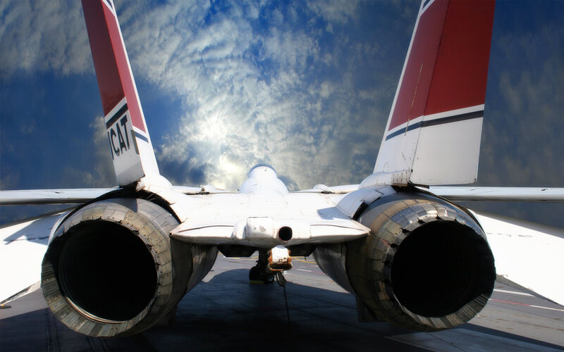 fighter jet rear view