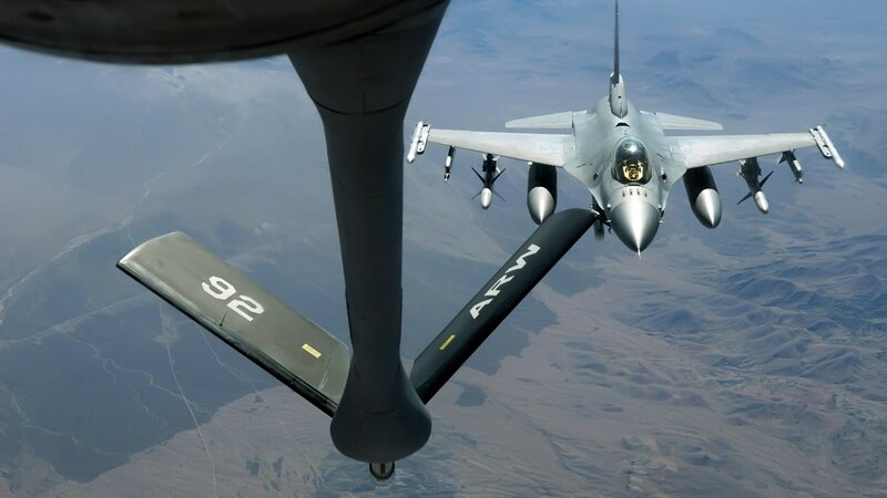Fighter Jet Refueling — Gray, Dramatic