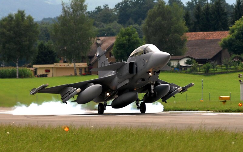 Fighter Jet Taking Off — Green