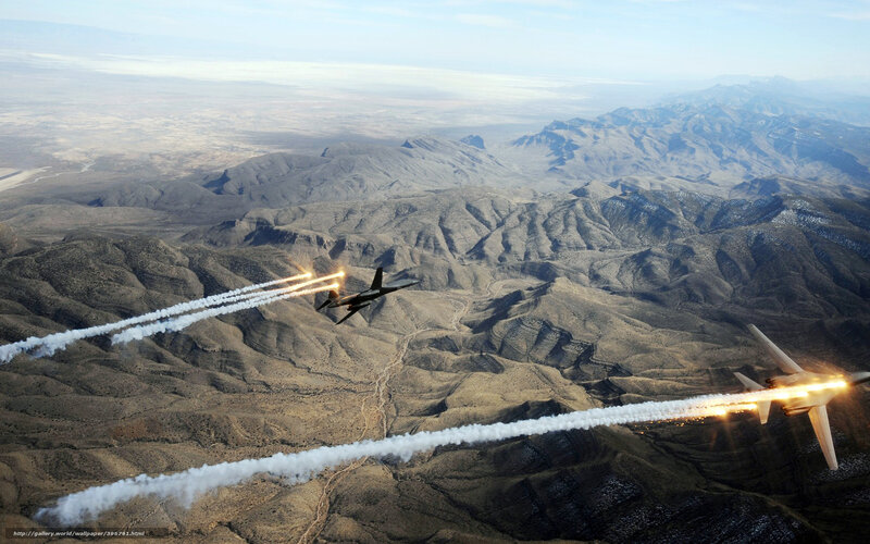 Fighter Jets in Flight — Brown
