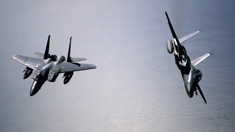 Fighter jets in formation