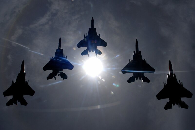 Fighter jets in formation