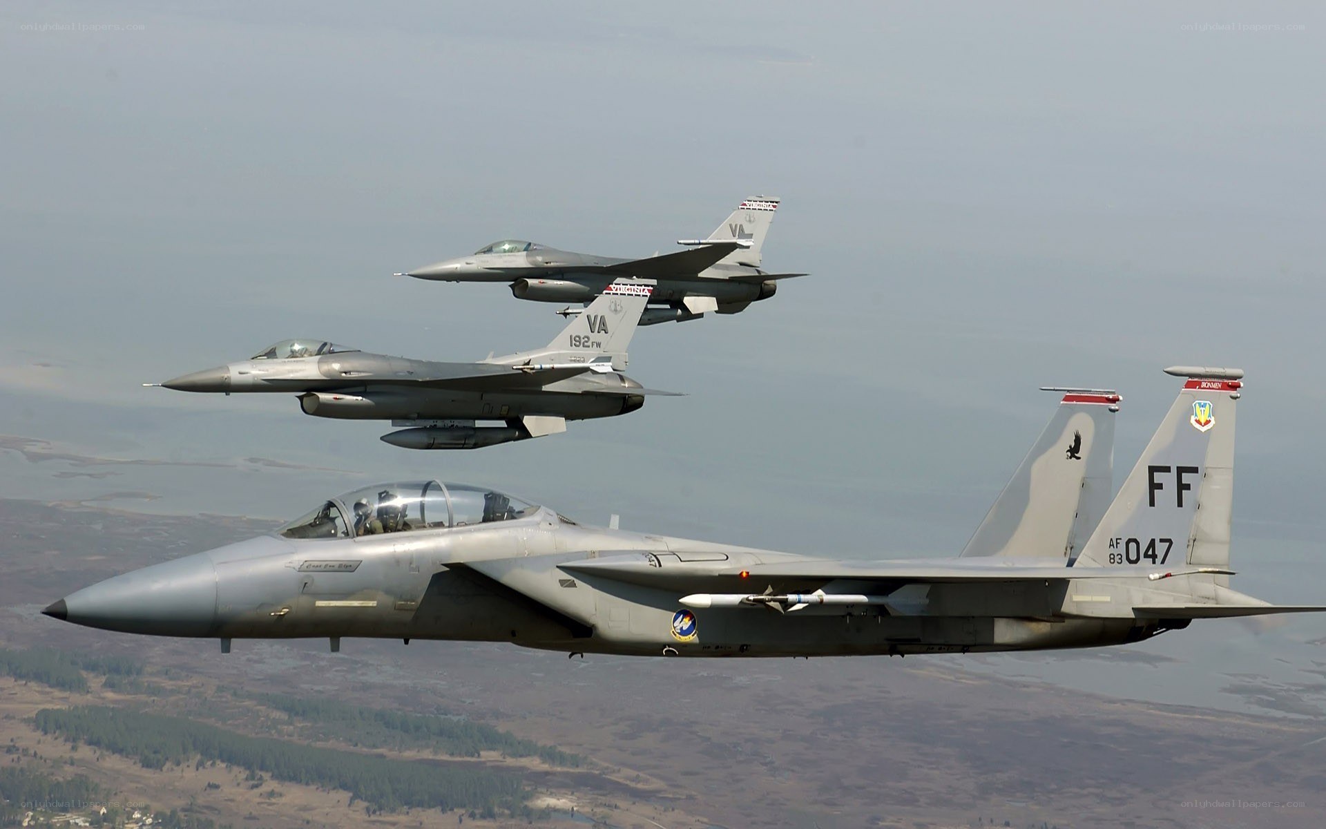 Fighter jets in formation