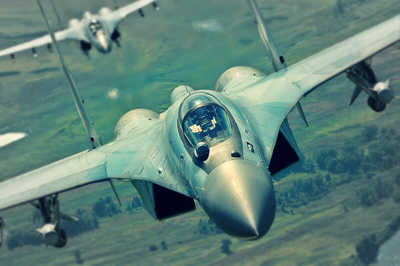 Fighter Jets in Formation — Green, Dramatic
