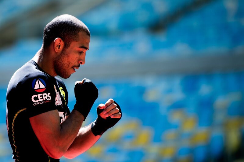 fighter preparing for match
